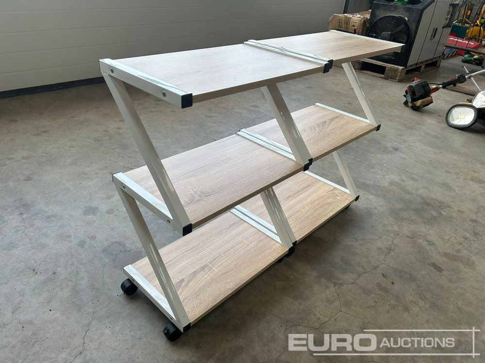 3 Tier Shelving Unit (2 of) - Matériel de chantier: photos 3 3 Tier Shelving Unit (2 of) - Matériel de chantier: photos 3