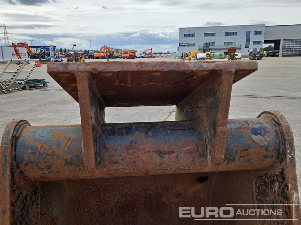 Godet 36" Digging Bucket: photos 15 Godet 36" Digging Bucket: photos 15