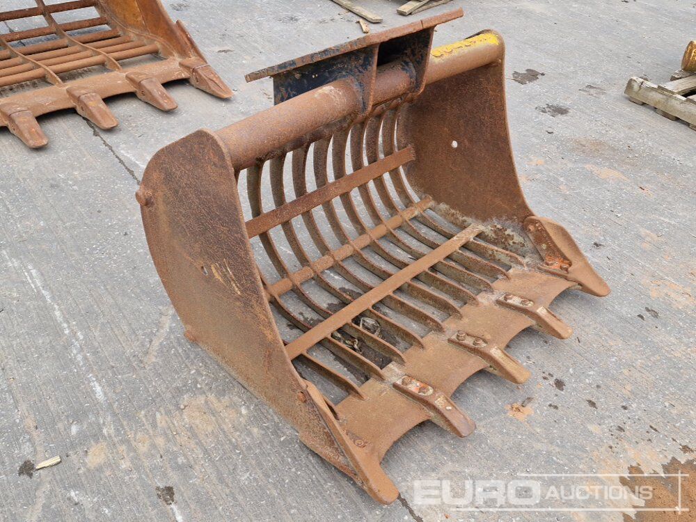 Godet 42" Skeleton Bucket: photos 7 Godet 42" Skeleton Bucket: photos 7