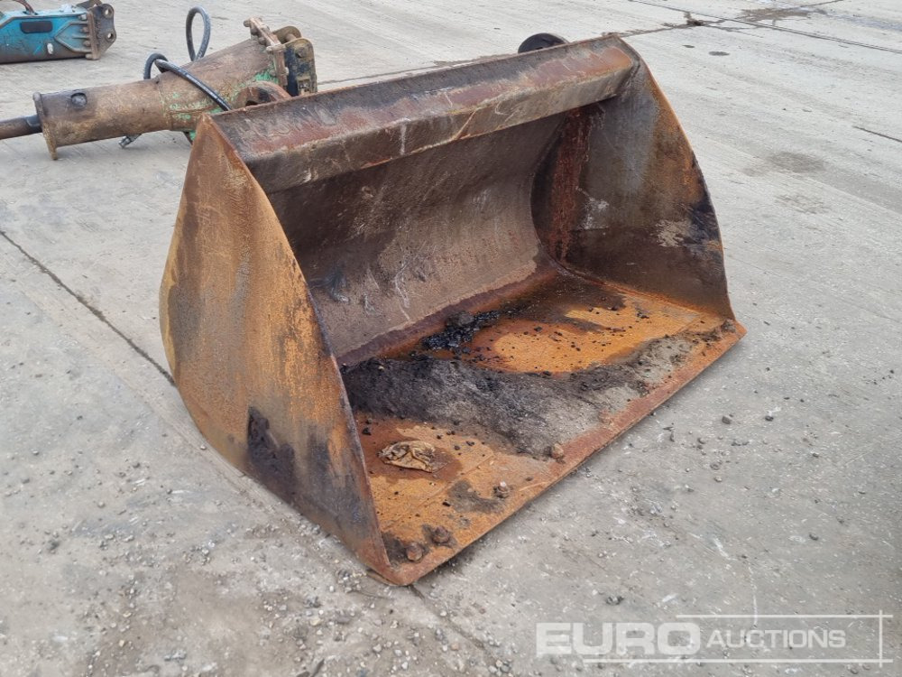 Godet 60" Loading Bucket to suit Telehandler: photos 7