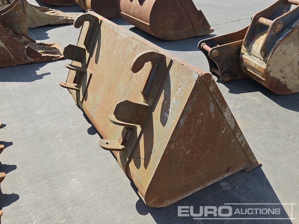 60" Loading Bucket to suit Telehandler - Godet: photos 5 60" Loading Bucket to suit Telehandler - Godet: photos 5
