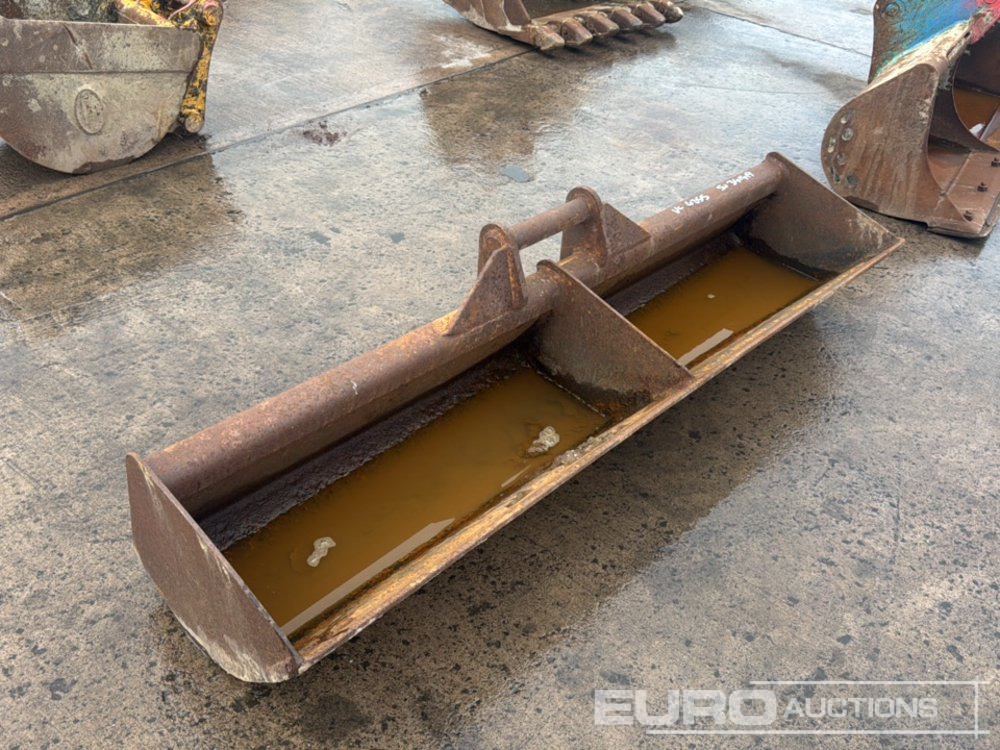 72" Ditching Bucket to suit Dedicated Quick Hitch - Godet: photos 5 72" Ditching Bucket to suit Dedicated Quick Hitch - Godet: photos 5
