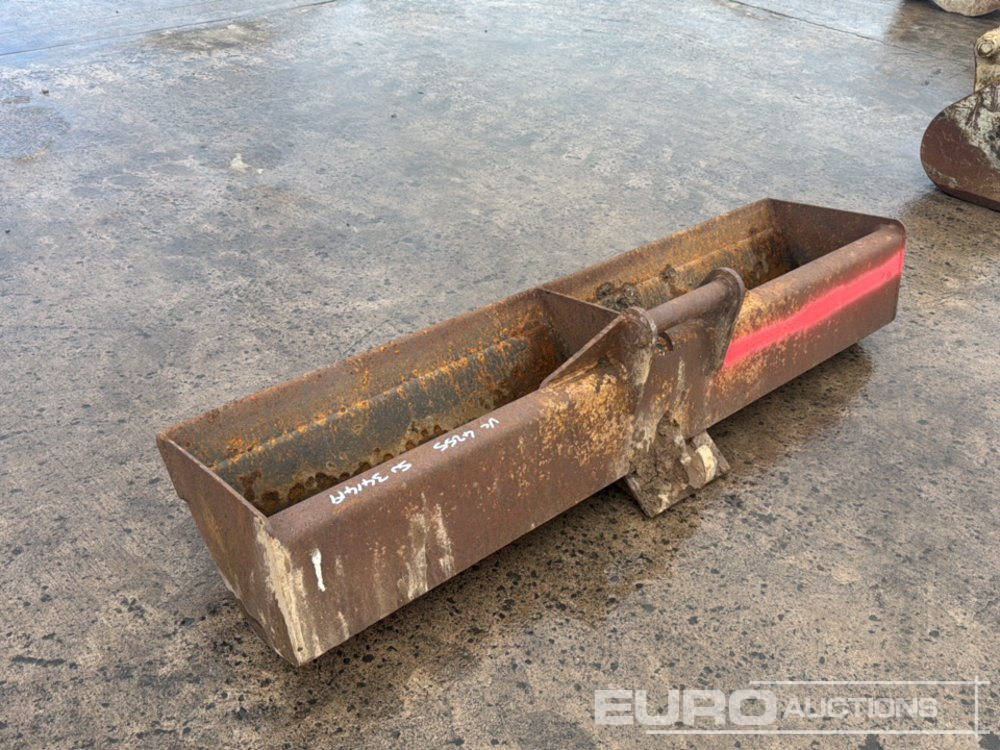 72" Ditching Bucket to suit Dedicated Quick Hitch - Godet: photos 2 72" Ditching Bucket to suit Dedicated Quick Hitch - Godet: photos 2