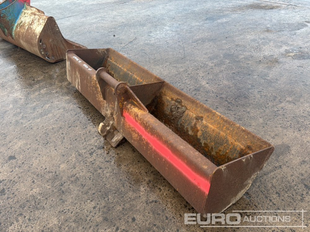 72" Ditching Bucket to suit Dedicated Quick Hitch - Godet: photos 4 72" Ditching Bucket to suit Dedicated Quick Hitch - Godet: photos 4
