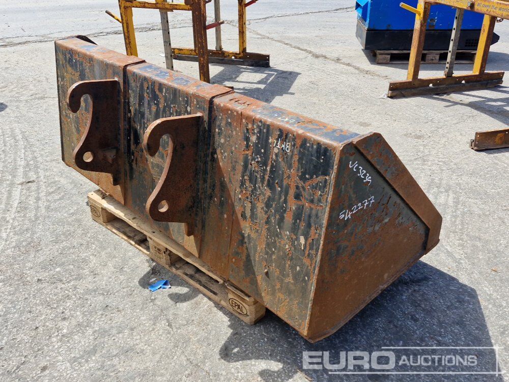 74" Loading Bucket to suit Telehandler - Godet: photos 5 74" Loading Bucket to suit Telehandler - Godet: photos 5
