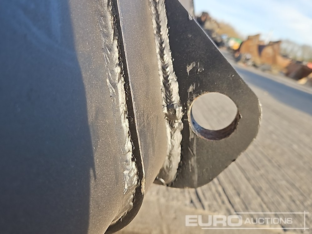 Godet neuf 90" Loading Bucket to suit Telehandler: photos 15