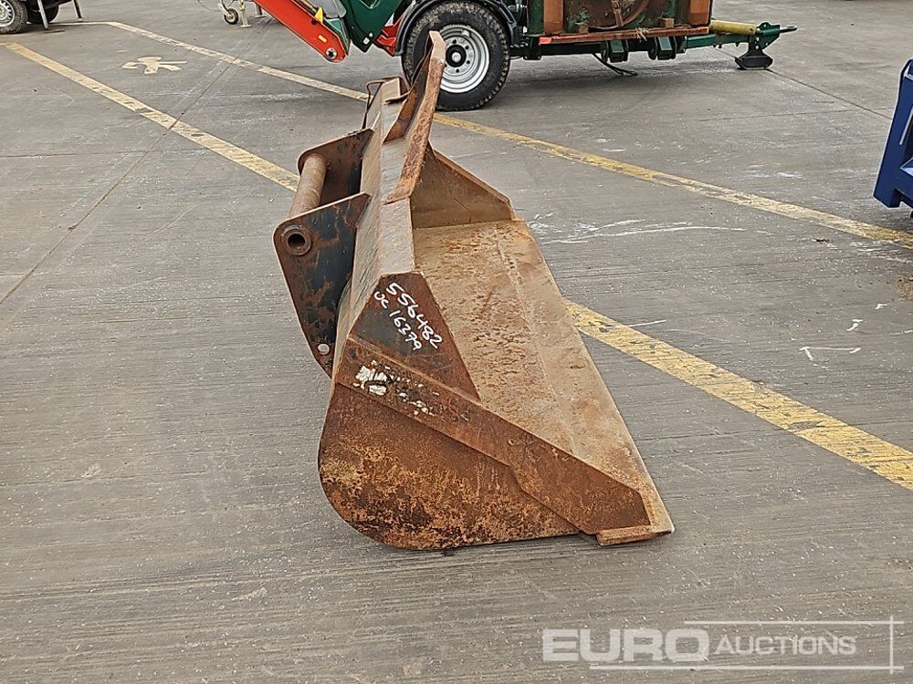 Godet 90" Loading Bucket to suit Telehandler: photos 6