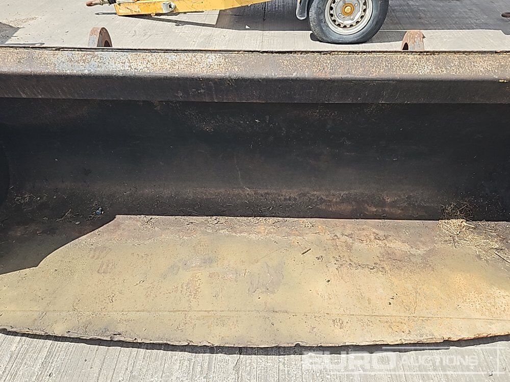 Godet 90" Loading Bucket to suit Telehandler: photos 11 Godet 90" Loading Bucket to suit Telehandler: photos 11