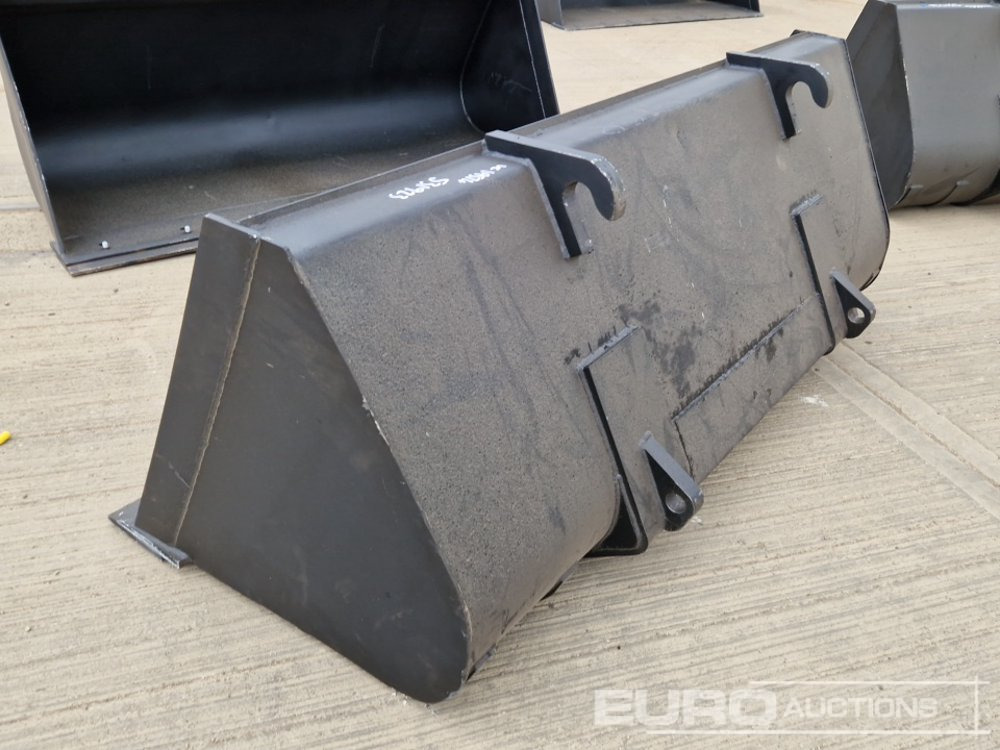 90" Loading Bucket to suit Telehandler - Godet: photos 5 90" Loading Bucket to suit Telehandler - Godet: photos 5