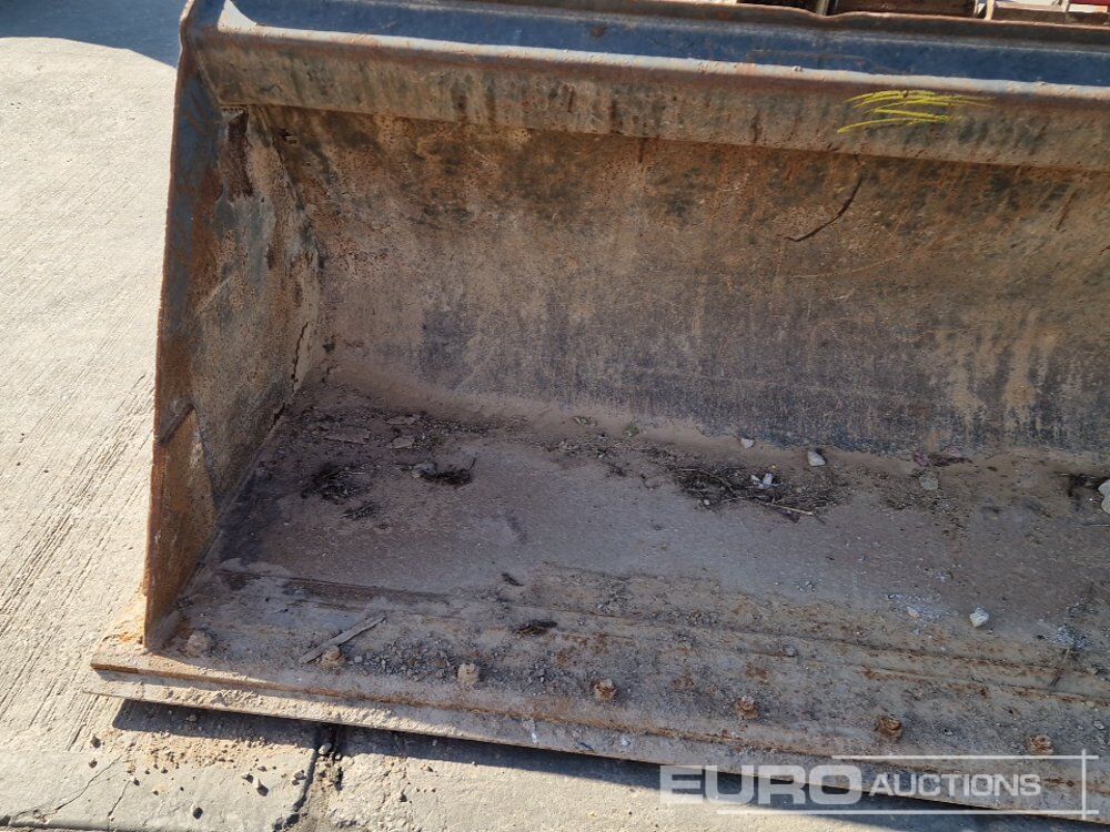 Godet 90" Loading Bucket to suit Telehandler: photos 9 Godet 90" Loading Bucket to suit Telehandler: photos 9