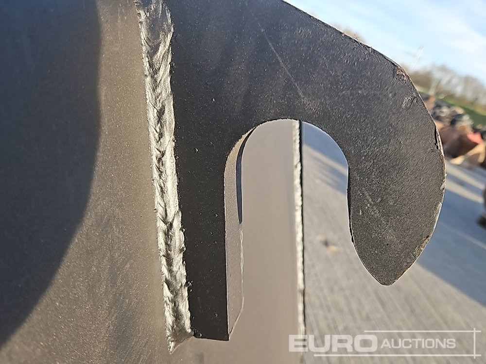 Godet neuf 90" Loading Bucket to suit Telehandler: photos 14