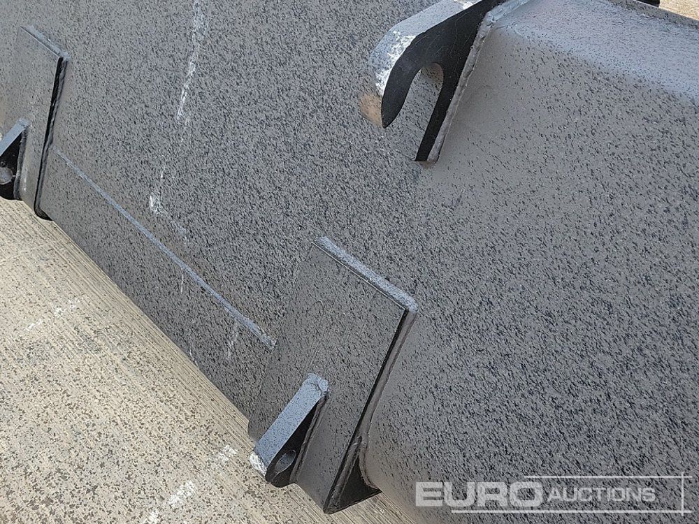 Godet neuf 90" Loading Bucket to suit Telehandler: photos 13