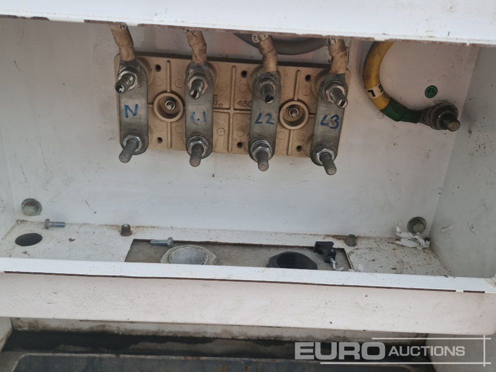 Groupe électrogène Aggreko Generator, 4 Cylinder Engine (Screen Missing): photos 19