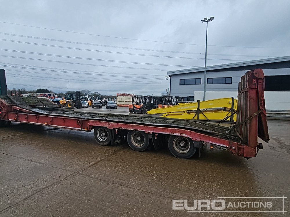 Andover SFCL36 - Semi-remorque surbaissé: photos 4 Andover SFCL36 - Semi-remorque surbaissé: photos 4