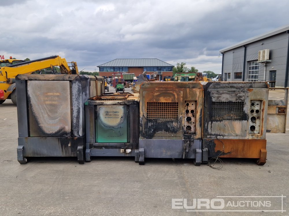 Atlas Copco QAS100 Generator, 4 Cylinder Engine, QAS60 ST3 60kVA Generator, 4 Cylinder Engine (2 of), QAS40 Generator, 4 Cylinder Engine (Fire Damage) - Groupe électrogène: photos 2 Atlas Copco QAS100 Generator, 4 Cylinder Engine, QAS60 ST3 60kVA Generator, 4 Cylinder Engine (2 of), QAS40 Generator, 4 Cylinder Engine (Fire Damage) - Groupe électrogène: photos 2