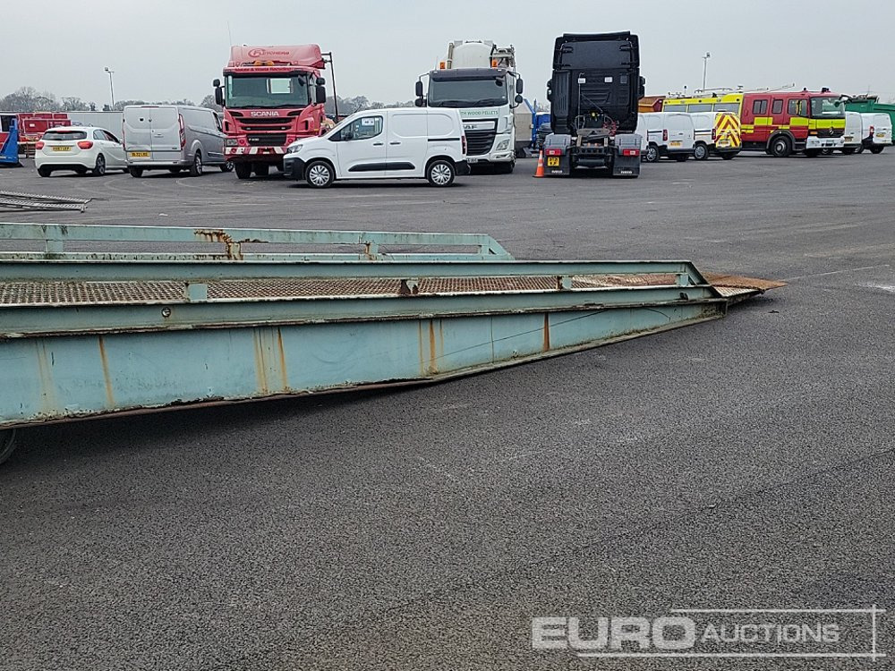 2002 ThorWorld 7ft Loading Ramp - Autre matériel: photos 3 2002 ThorWorld 7ft Loading Ramp - Autre matériel: photos 3