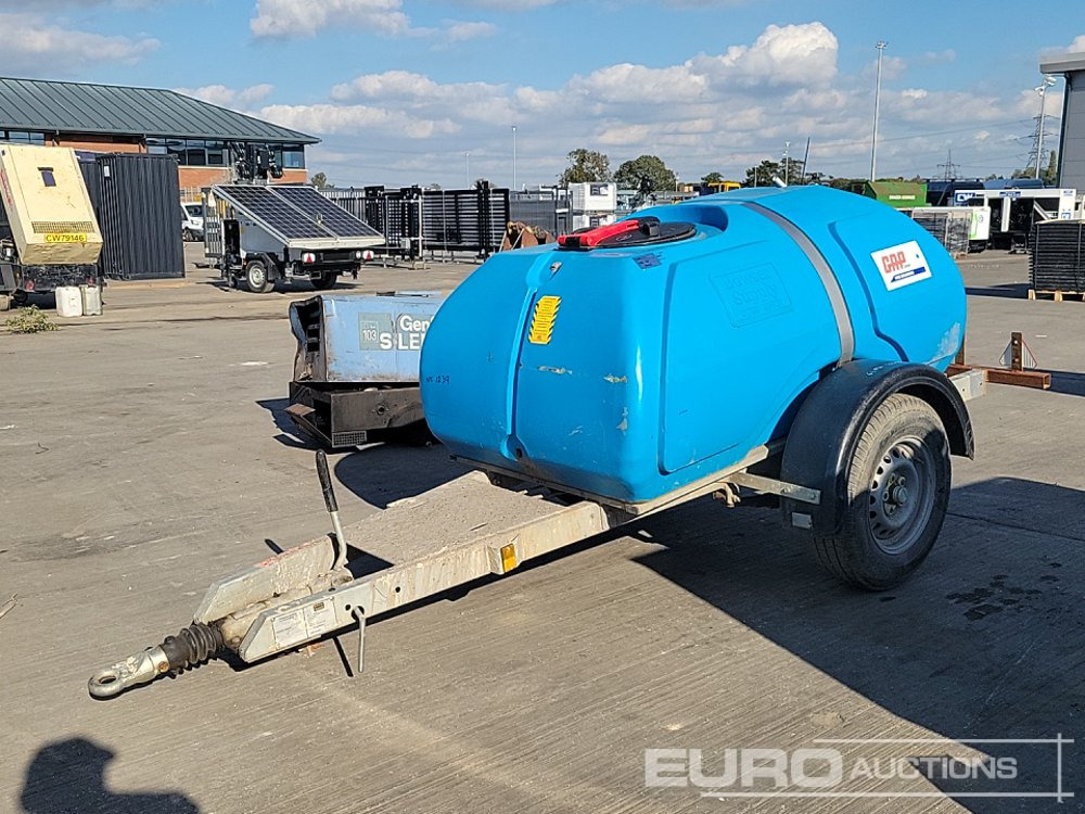 Bowser Supply Single Axle Plastic Water Bowser - Cuve de stockage: photos 1 Bowser Supply Single Axle Plastic Water Bowser - Cuve de stockage: photos 1