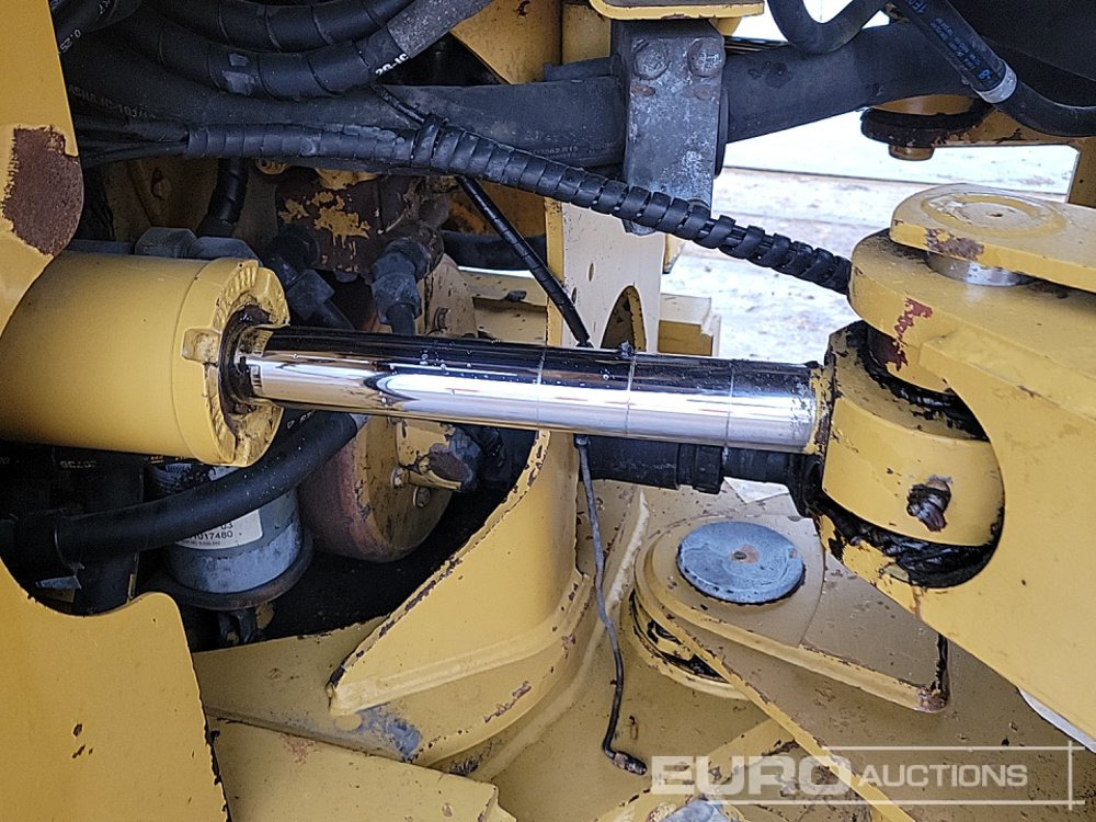 Chargeuse sur pneus CAT 950H: photos 35