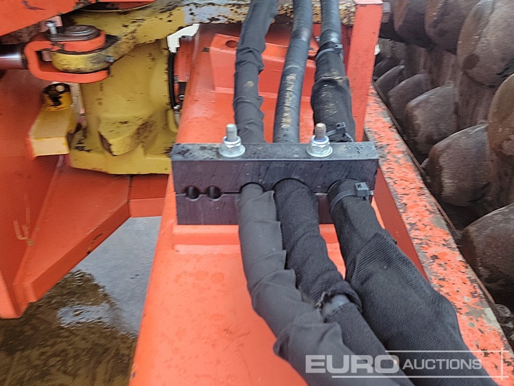 Compacteur CAT CP533E: photos 15