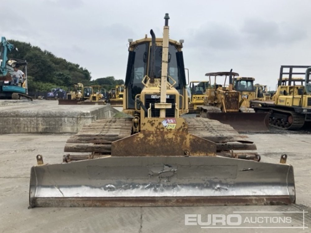 CAT D3G - Bulldozer: photos 5 CAT D3G - Bulldozer: photos 5