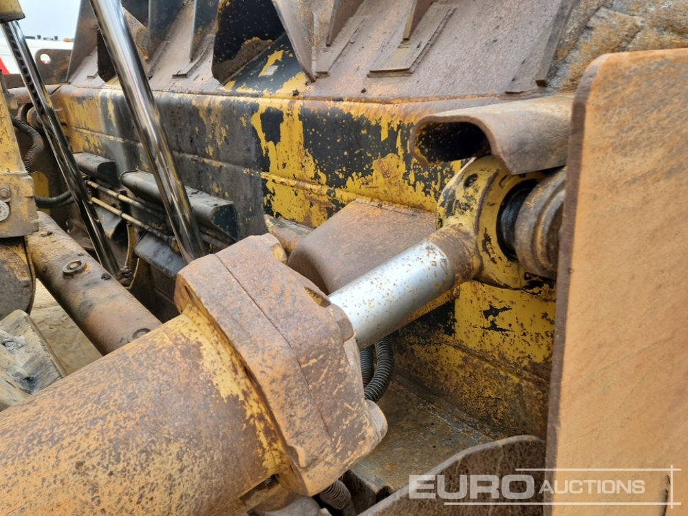 Bulldozer CAT D9T: photos 22