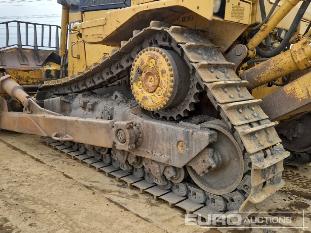 Bulldozer CAT D9T: photos 12