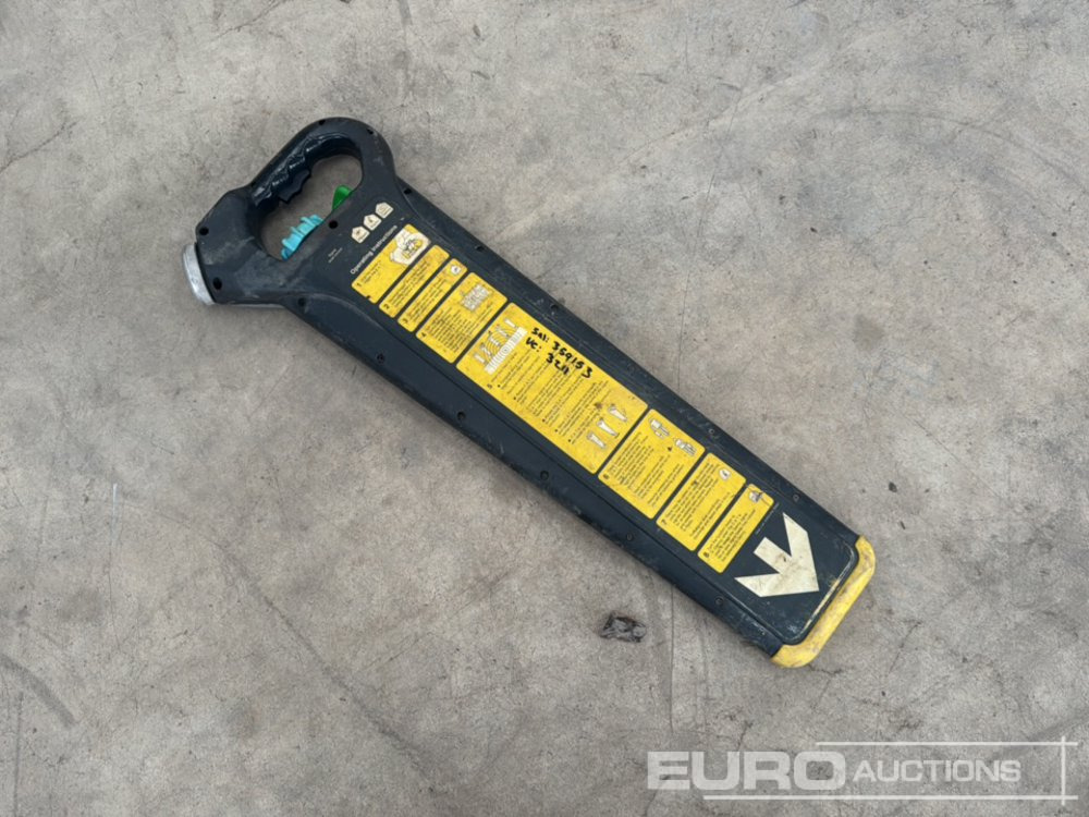 CAT Radio Detection Scanner - Équipement de garage: photos 1 CAT Radio Detection Scanner - Équipement de garage: photos 1