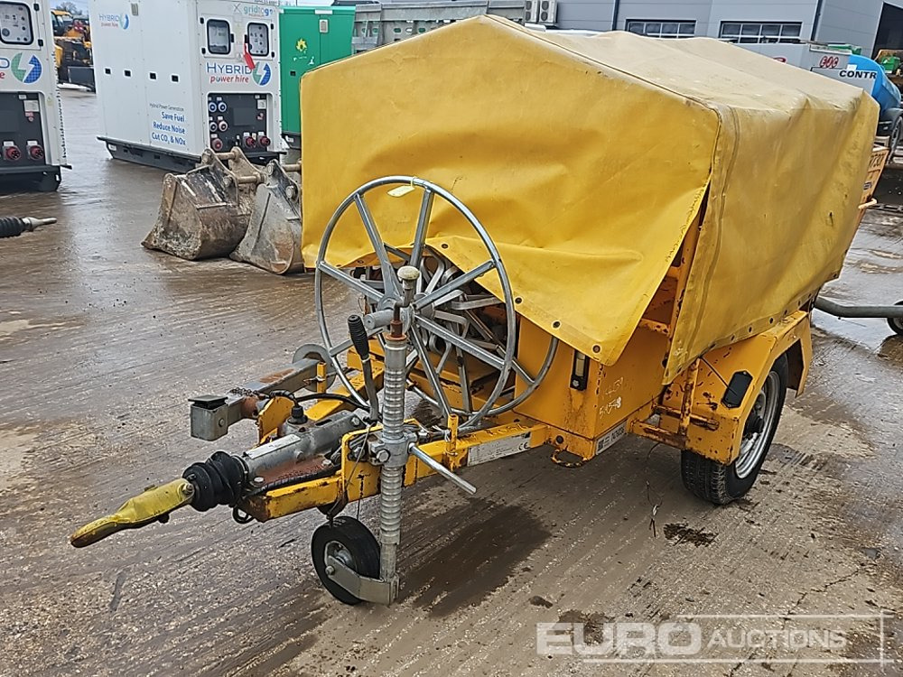 CBS 821 - Treuil: photos 1 CBS 821 - Treuil: photos 1