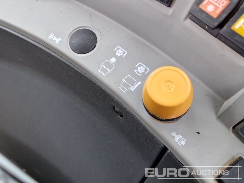 Tracteur agricole Claas 630: photos 40