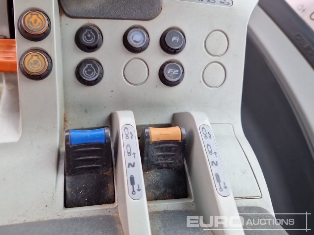 Tracteur agricole Claas 630: photos 43