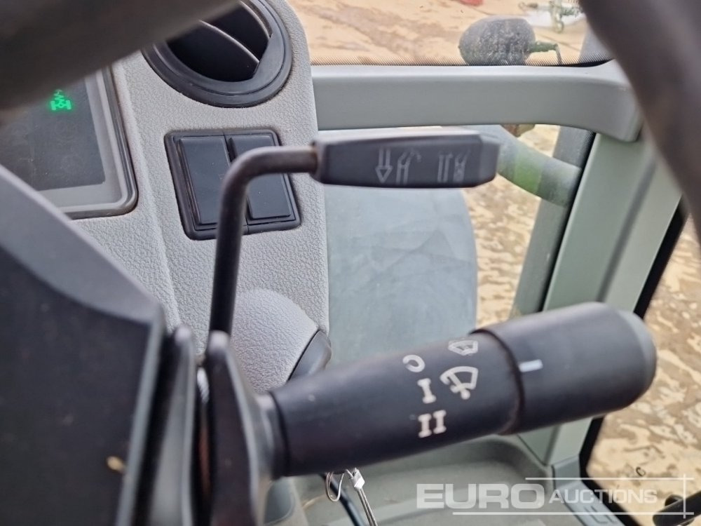 Tracteur agricole Claas 630: photos 49