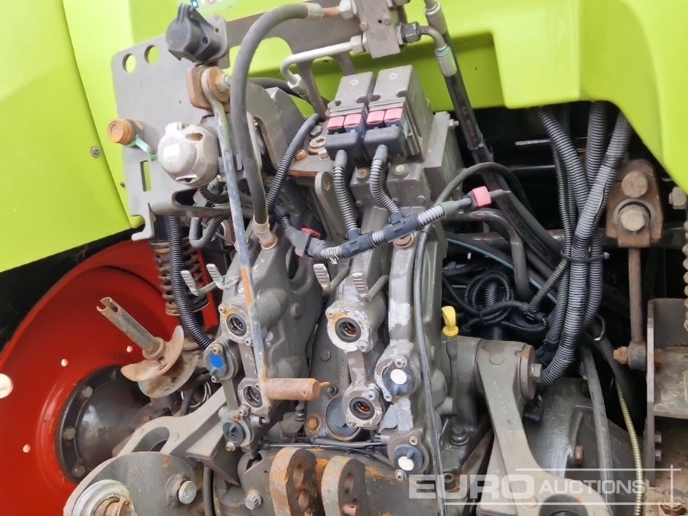 Tracteur agricole Claas 630: photos 26