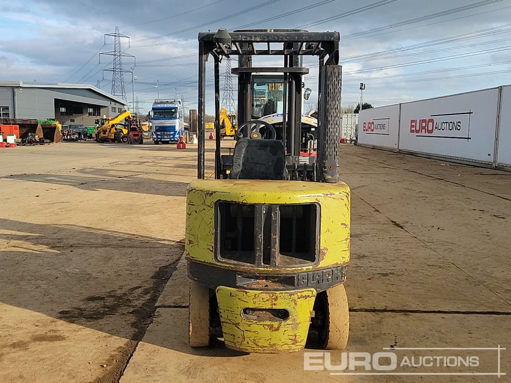 Clark CDP25 - Chariot élévateur: photos 4 Clark CDP25 - Chariot élévateur: photos 4