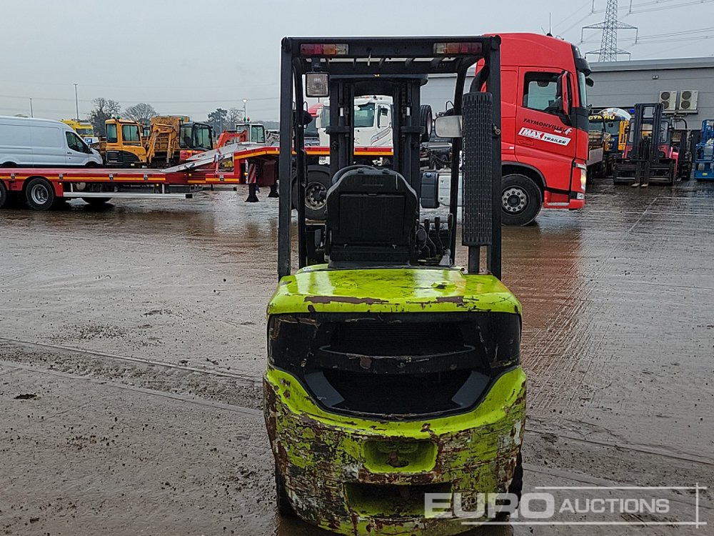 Clark GTS33D - Chariot élévateur diesel: photos 4 Clark GTS33D - Chariot élévateur diesel: photos 4