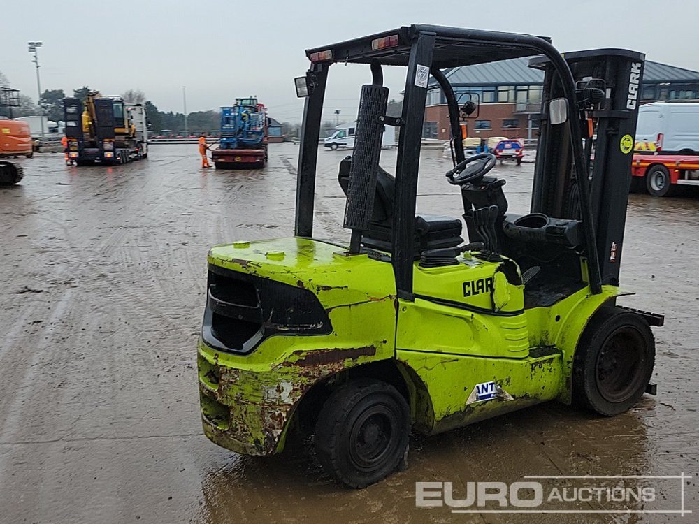 Clark GTS33D - Chariot élévateur diesel: photos 5 Clark GTS33D - Chariot élévateur diesel: photos 5