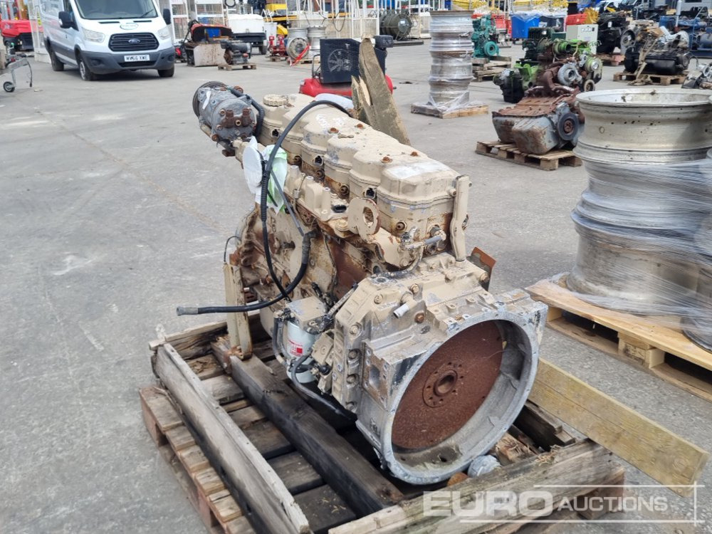 Cummins 6 Cylinder Engine - Moteur: photos 3 Cummins 6 Cylinder Engine - Moteur: photos 3