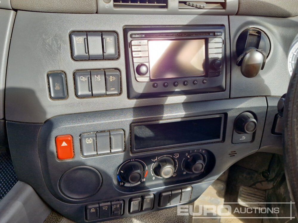 Camion plateau DAF CF: photos 37 Camion plateau DAF CF: photos 37