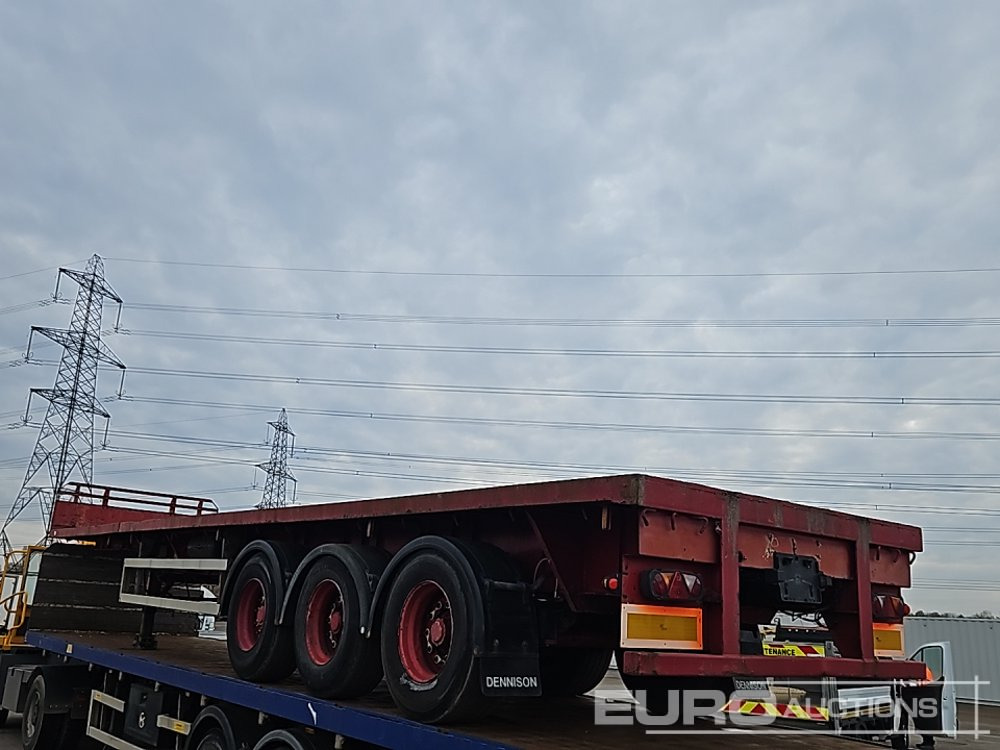 Dennison Trailers Tri Axle Extendable Flat Bed Trailer - Semi-remorque plateau: photos 3 Dennison Trailers Tri Axle Extendable Flat Bed Trailer - Semi-remorque plateau: photos 3