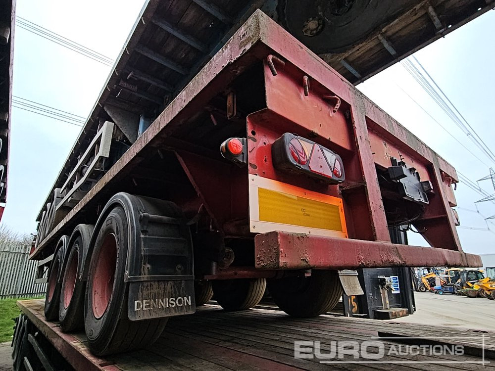 Dennison Trailers Tri Axle Extendable Flat Bed Trailer - Semi-remorque plateau: photos 4 Dennison Trailers Tri Axle Extendable Flat Bed Trailer - Semi-remorque plateau: photos 4