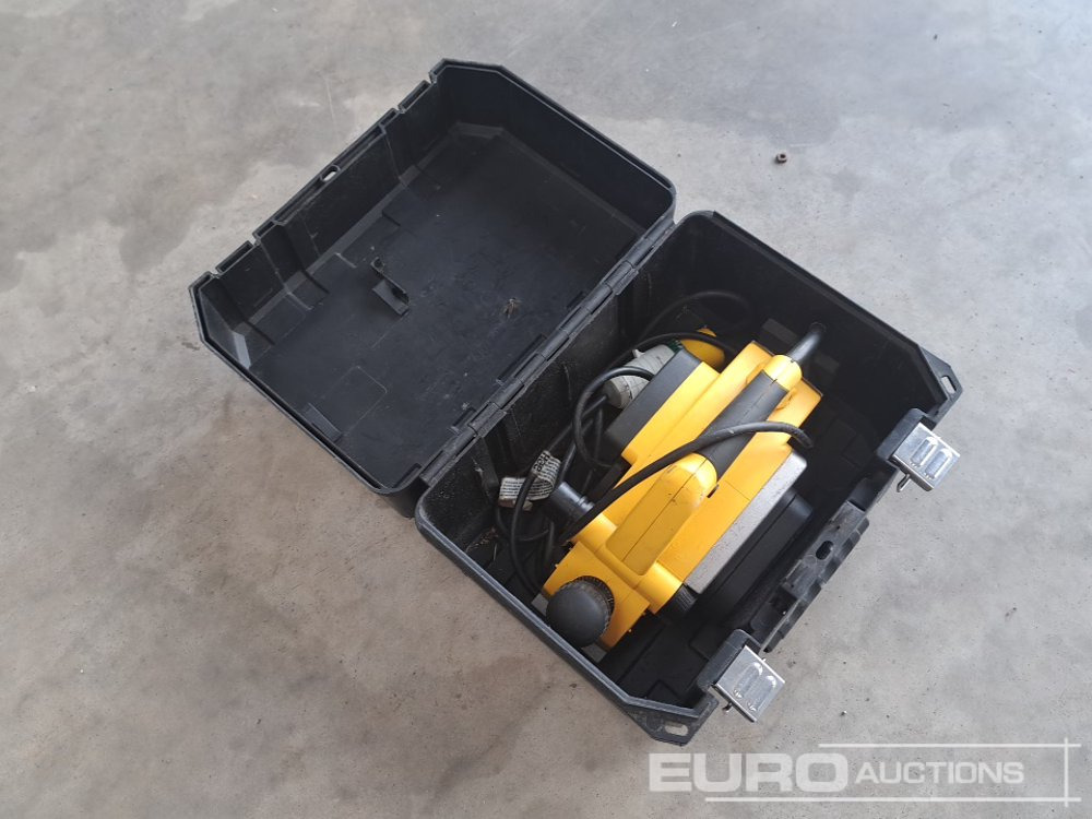 Matériel de chantier Dewalt DW678L 110 Volt Planer: photos 7