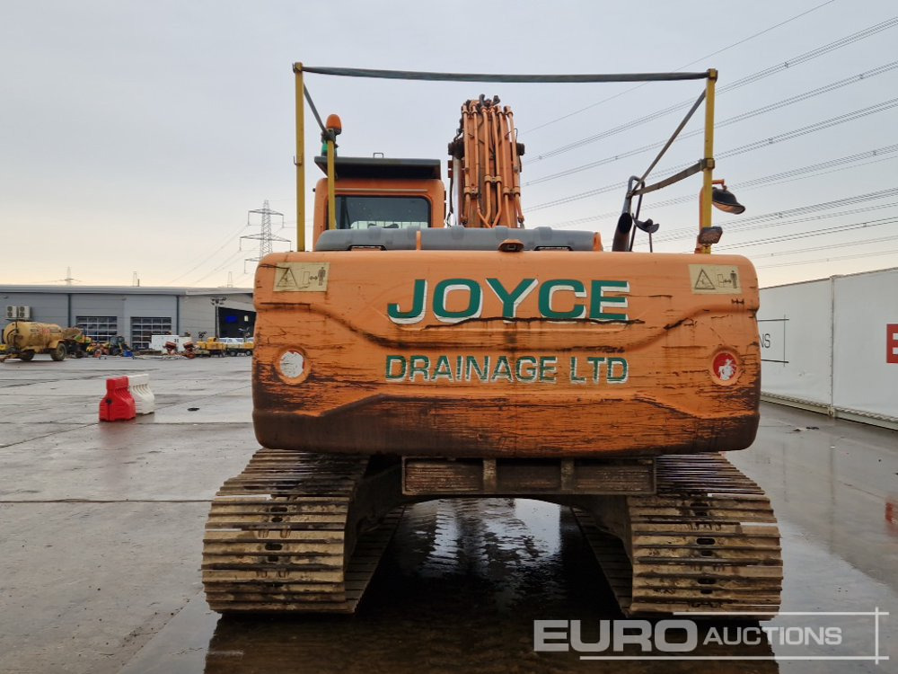 Doosan DX225LC - Pelle sur chenille: photos 4 Doosan DX225LC - Pelle sur chenille: photos 4