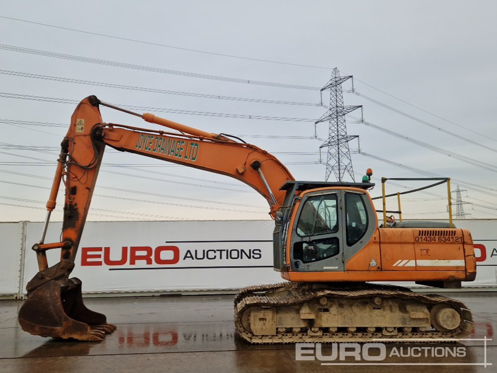 Doosan DX225LC - Pelle sur chenille: photos 2 Doosan DX225LC - Pelle sur chenille: photos 2