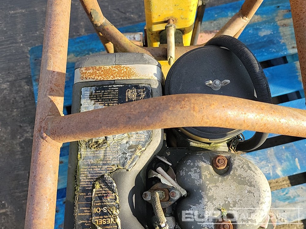 Travaux routiers Dynapac Diesel Compaction Plate: photos 11