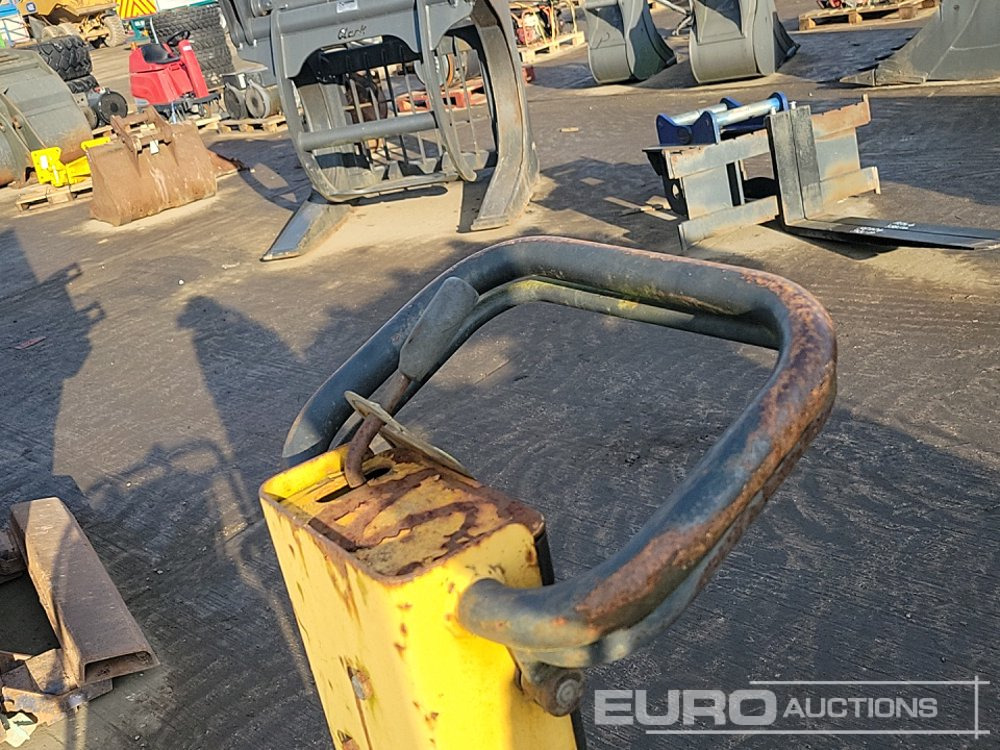 Travaux routiers Dynapac Diesel Compaction Plate: photos 16