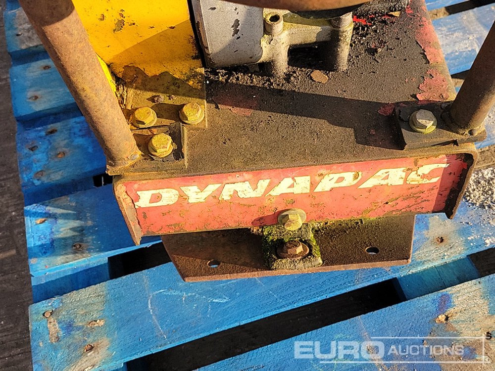 Travaux routiers Dynapac Diesel Compaction Plate: photos 9
