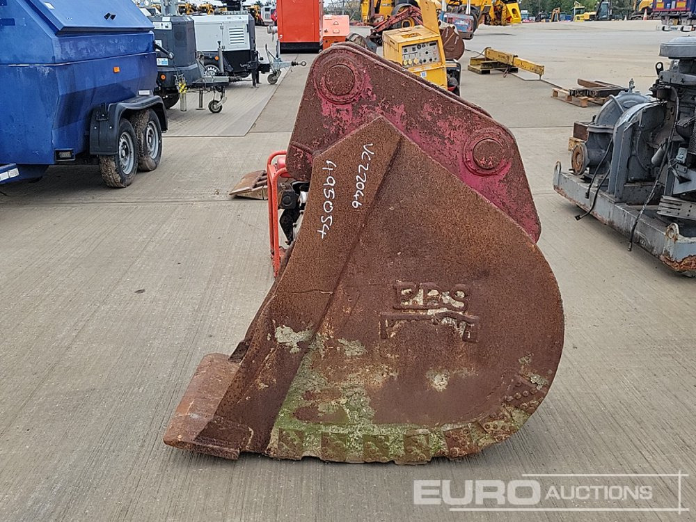 EBS 24" Digging Bucket 80mm Pin to suit 20 Ton Excavator - Godet: photos 2 EBS 24" Digging Bucket 80mm Pin to suit 20 Ton Excavator - Godet: photos 2