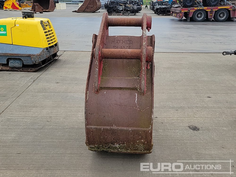 EBS 24" Digging Bucket 80mm Pin to suit 20 Ton Excavator - Godet: photos 4 EBS 24" Digging Bucket 80mm Pin to suit 20 Ton Excavator - Godet: photos 4