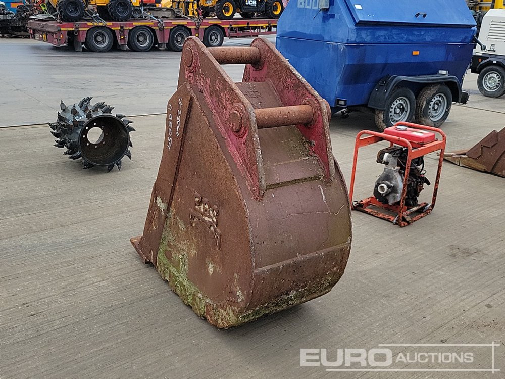 EBS 24" Digging Bucket 80mm Pin to suit 20 Ton Excavator - Godet: photos 3 EBS 24" Digging Bucket 80mm Pin to suit 20 Ton Excavator - Godet: photos 3