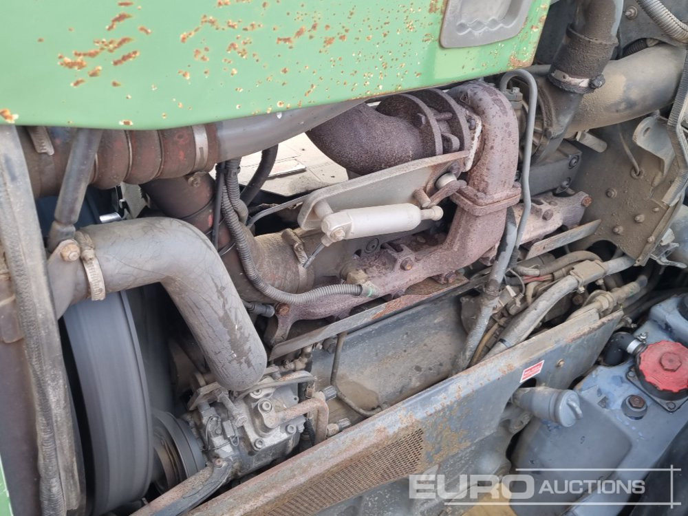 Tracteur agricole Fendt 716: photos 26