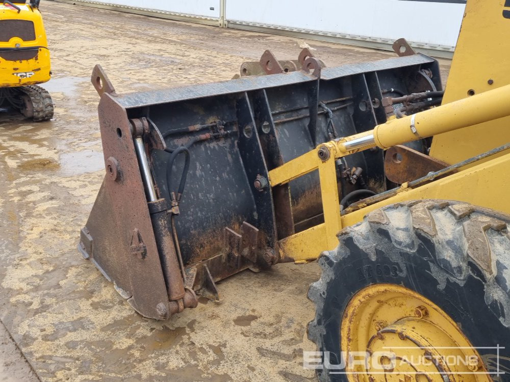 Tractopelle Ford 555: photos 18